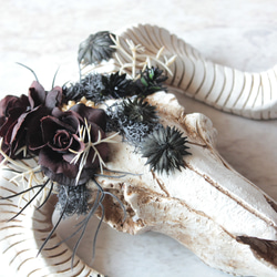 男前な羊の角アンティーク風壁掛けアレンジ【ゴシック】 10枚目の画像