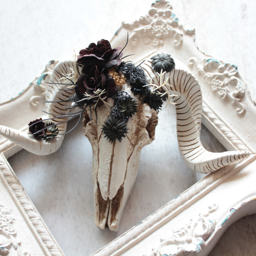 男前な羊の角アンティーク風壁掛けアレンジ【ゴシック】 タペストリー