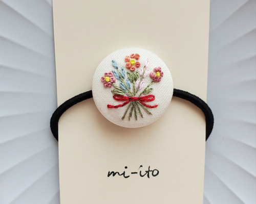 刺繍ヘアゴム no. 020 くるみボタン 《送料無料》 ヘアゴム mi