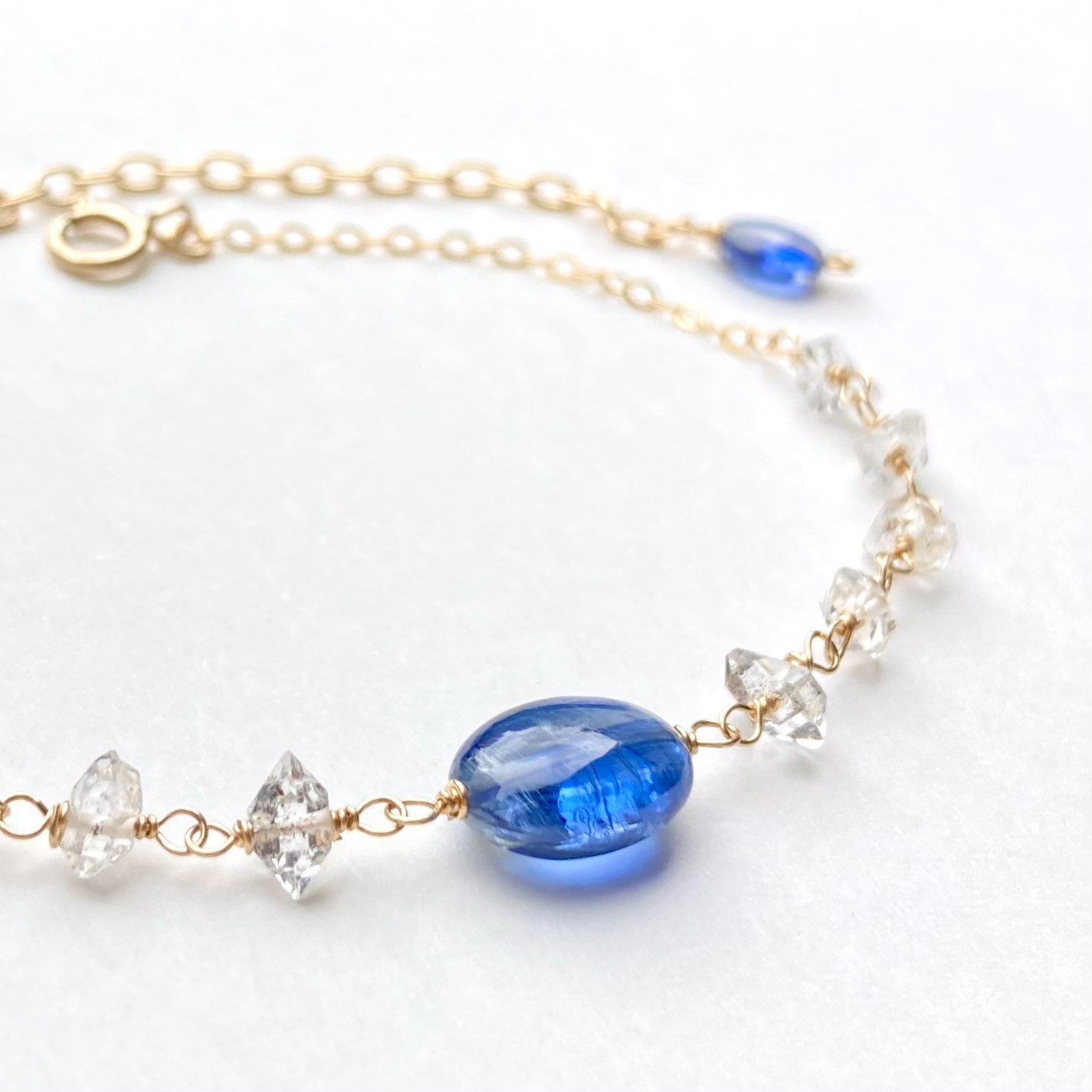 ［14kgf］カイヤナイトと両剣水晶のブレスレット