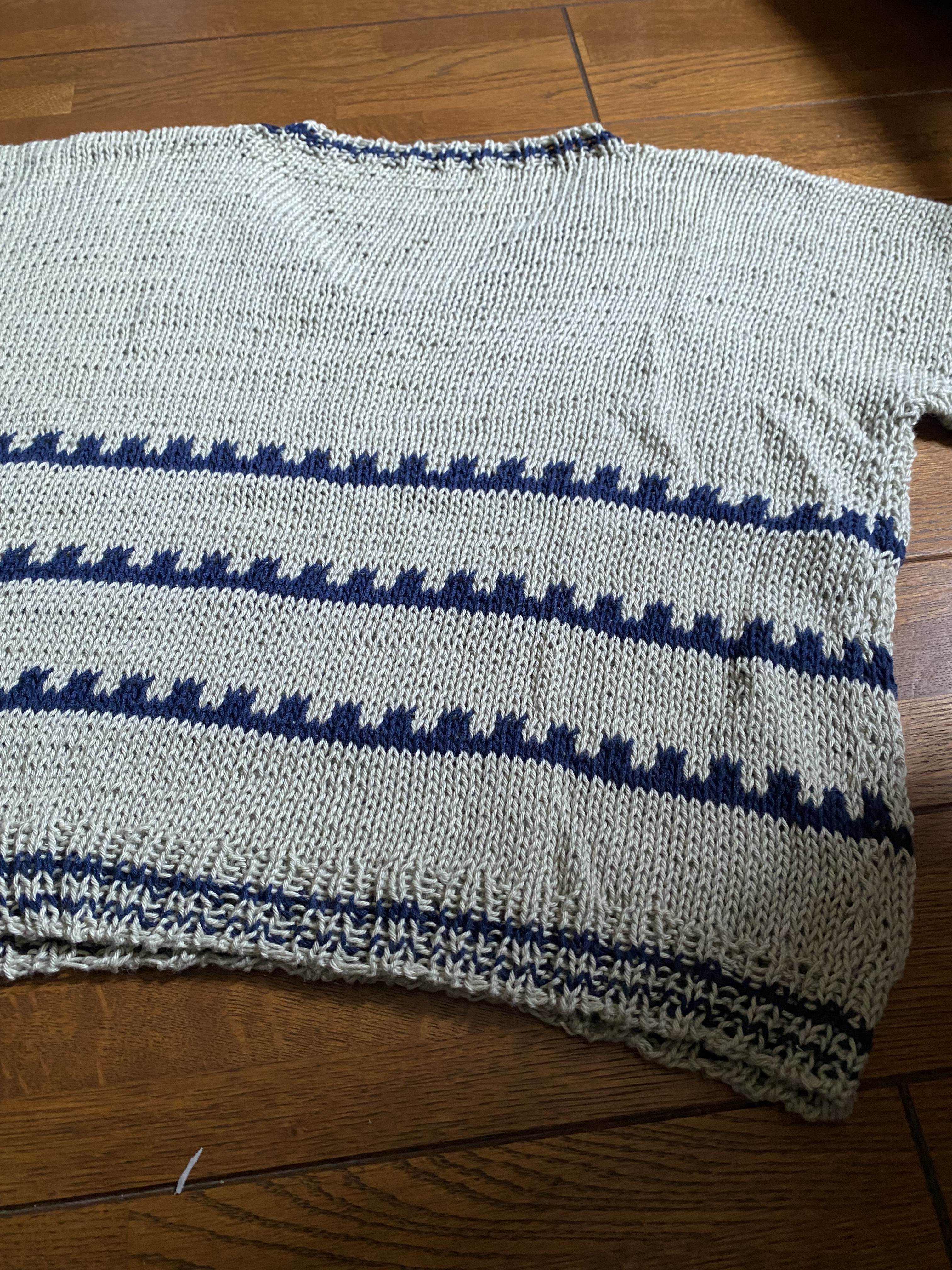 若草色のサマーセーター