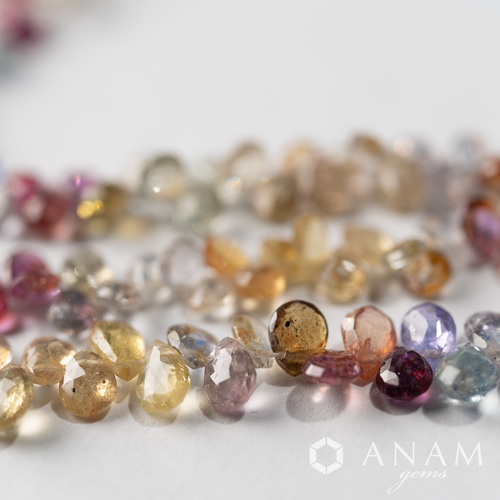 タンザニア産】【約10cm】マルチカラー ウンバサファイア ペアシェイプ