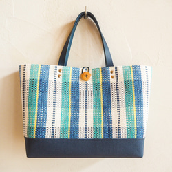 鄉村格紋手織布水平托特包（藍色） 第2張的照片