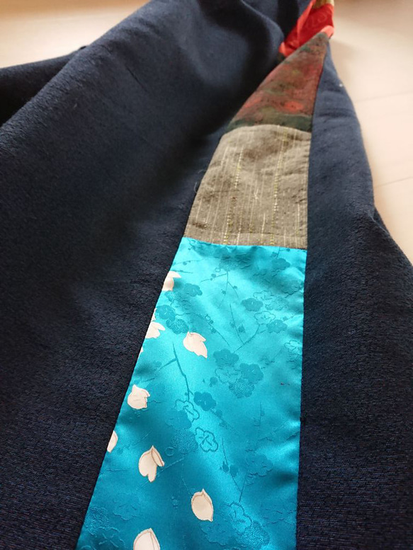 着物リメイク　パッチワークロングスカート　ワイド幅　マキシ丈　　シームポケット 3枚目の画像