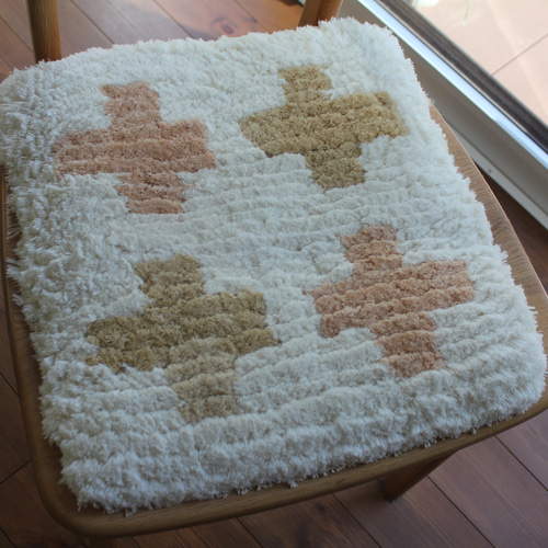 ノッティング織り 椅子敷 結び織り 草木染 毛糸 haru 通販｜Creema