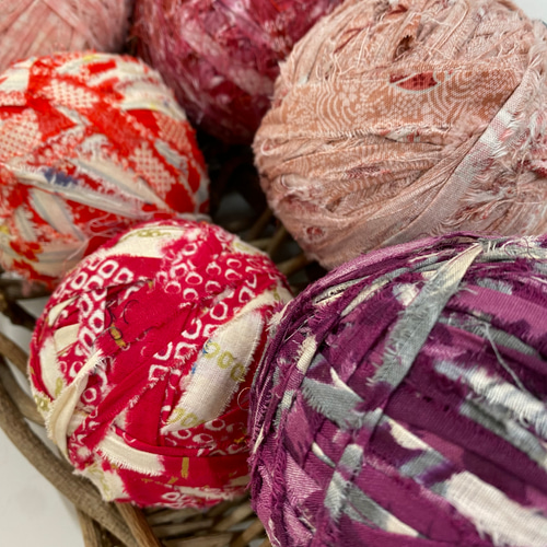 裂き布 お得な詰め合わせ布玉㊱赤系・柄ミックス 約1㎏ 生地 あすなろ