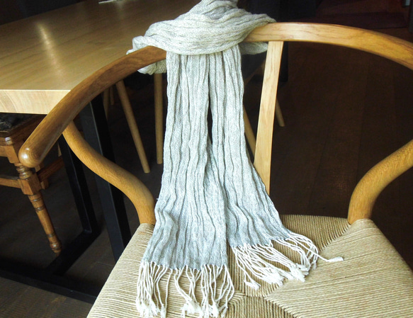 再Sale　形状記憶のストール　手織り　シルクステンレス　サマーウール　金属繊維　生成り色　オープニングセール 7枚目の画像