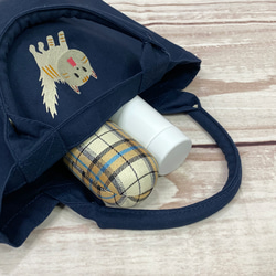 [僅限特價] [免運費] 帆布花園迷你手提包，帶有令人驚訝的貓刺繡 第7張的照片