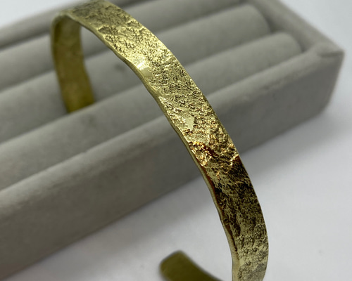 HELMUT LANG 真鍮バングル ブレスレット HELMUT LANG 真鍮バングル ブレスレット HELMUT LANG 真鍮バングル