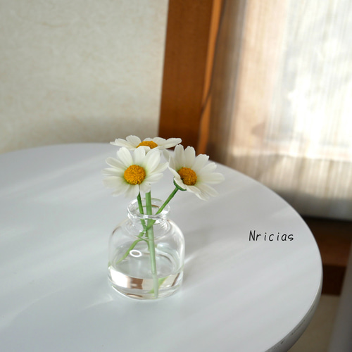 ≪再販≫本物？ちょこっとマジカルウォーター一輪挿し マーガレット