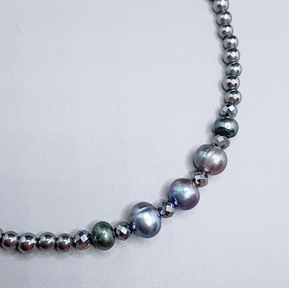 上品なブラックパール(淡水黒真珠)と 《鑑定済》高純度テラヘルツのネックレス 健康アクセサリー ジュエリー 4枚目の画像