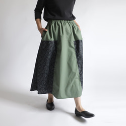 ラスト１　最終ＳＡＬＥ　７８cm　愉快なスカート　パッチワーク　ギャザースカート　上質コットン　バティック　Y17 2枚目の画像