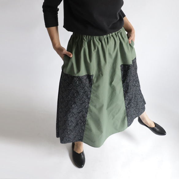 ラスト１　最終ＳＡＬＥ　７８cm　愉快なスカート　パッチワーク　ギャザースカート　上質コットン　バティック　Y17 8枚目の画像