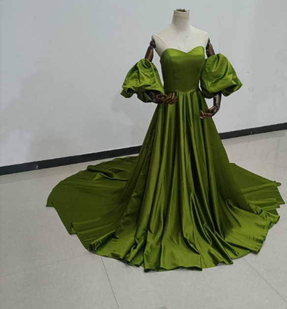 ウエディングドレス グリーン ベアトップ 取り外し袖 ファスナー 2次会  