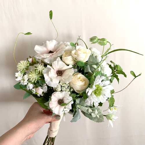 アーティシャルフラワー　韓国風ブーケ 結婚式ブーケ＆ブートニア 白とフレッシュグリーンの韓国風ウェディングブーケ＆ブートニア
