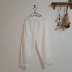 Ｗガーゼ裾フリルペチパンツ白 4枚目の画像