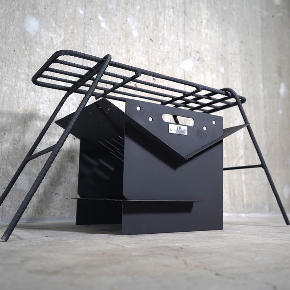 【新品未使用】アウトドアテーブル 鉄製 アウトドアテーブル | アウトドア・キャンプ用品はエルブレス