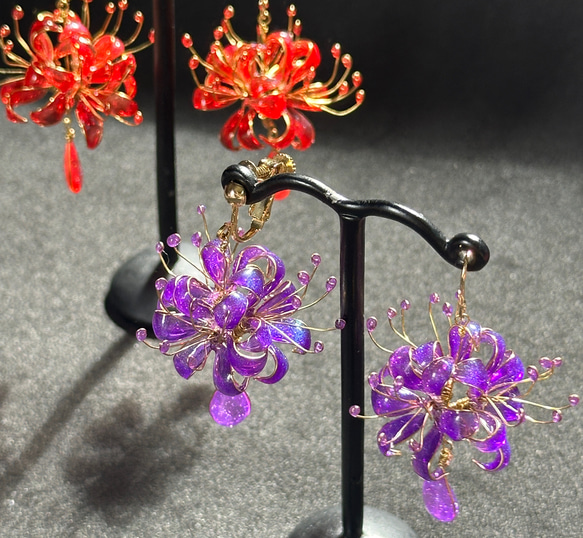 彼岸花の耳飾り（紫）【ピアス・イヤリング】 5枚目の画像