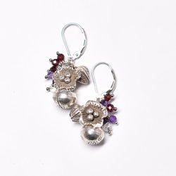 Bell and flower、bud Karen 銀質、重石榴石和紫水晶、石英耳環 第3張的照片