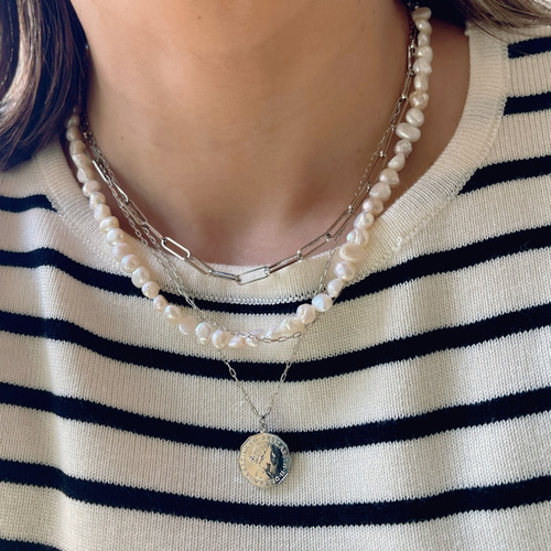 A3  ロードナイト・淡水パール・シルバーメッキワイヤーアートペンダント A3 ロードナイト・淡水パール・シルバーメッキワイヤーアートペンダント