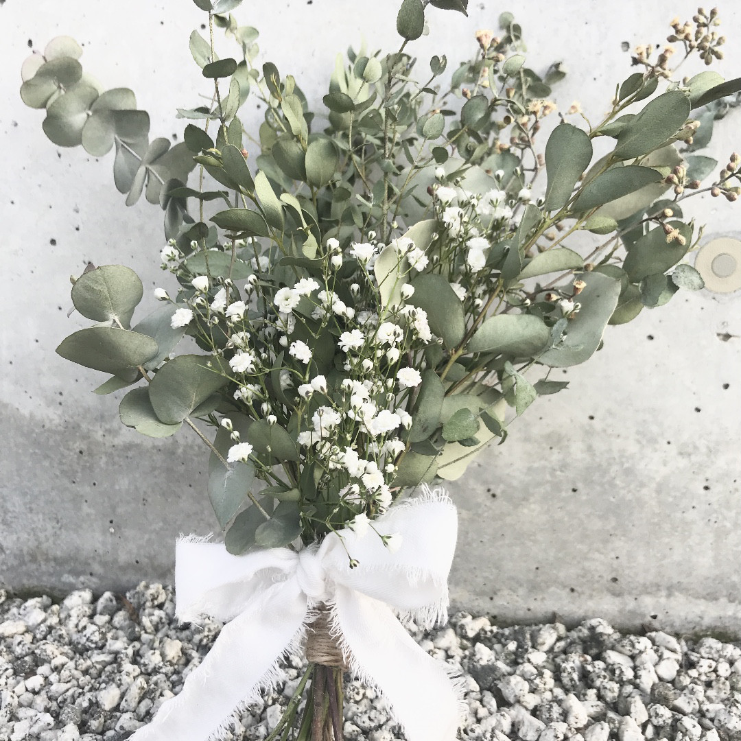 ドライフラワー ココフラワーとユーカリのくすみスワッグ 2025年ꕤ︎︎