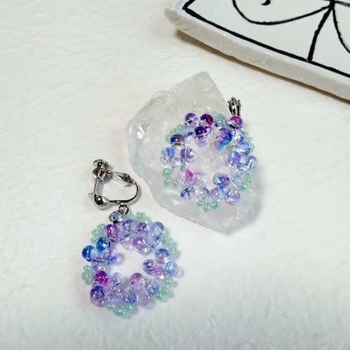 ♡ハンドメイド♡ビジューピアスorイヤリング№327ファルファーレ 紫陽花のイヤリング ピアス ファルファーレ あじさい 母の日に
