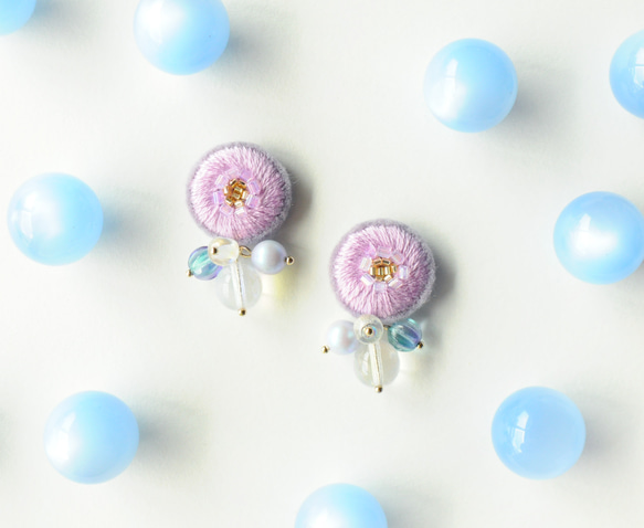 ＜titi～Nandemonai Hino Earrings～＞刺繡耳環“繡球花雫”防過敏多變 第1張的照片