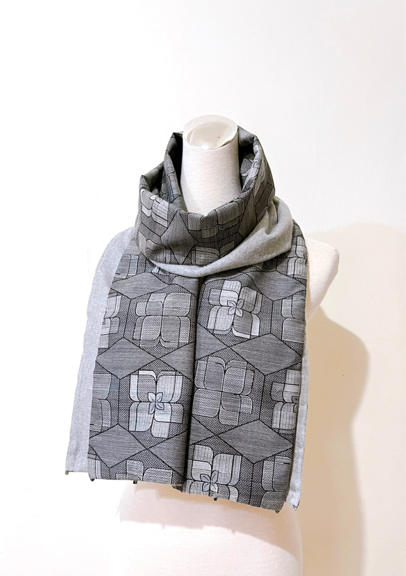 スカーフNo.341*素雅的品味* 純手作灰色調日本古董傳統織布拼接羊毛黑膽石圍巾披肩 第2張的照片