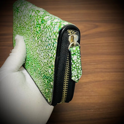 幻の素材 スタースティングレイ 長財布 エイ革 一枚革 ガルーシャ スティングレイ カード１５枚 大容量 グリーン 緑 4枚目の画像