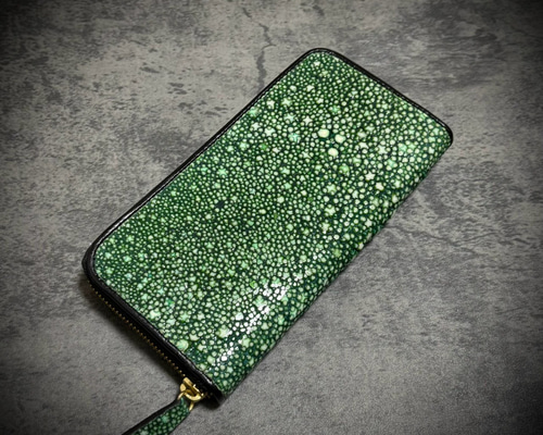スティングレイ 長財布 財布 ポリッシュ グリーン 緑 エイ革 楽天市場】[Revetta]エイ革 長財布 ダブルラウンドファスナー
