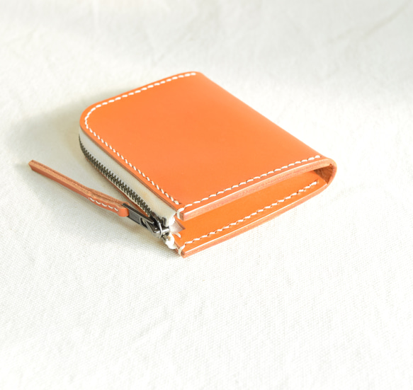 クレーブスオレンジのヌメ革のL字ファスナー財布　L267 3枚目の画像