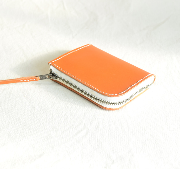 クレーブスオレンジのヌメ革のL字ファスナー財布　L267 4枚目の画像