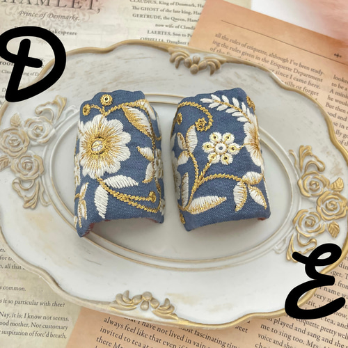 ꕤインド刺繍生地　ポニーフック　ヘアカフ　黒　アンティーク　ベロアꕤ インド刺繍 ポニーフック くるんと巻きつけ ヘアカフス ポニー