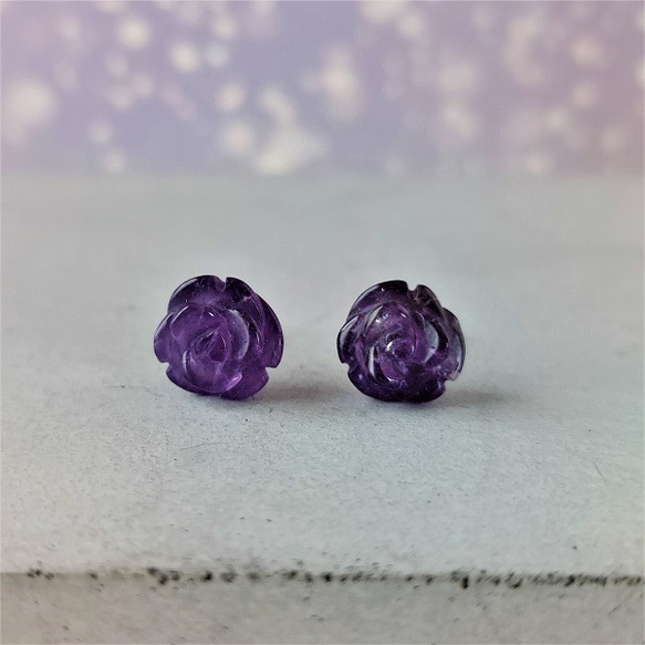 再販】8mmアメジスト 薔薇の彫刻ピアス／ノンホールピアス【金属 