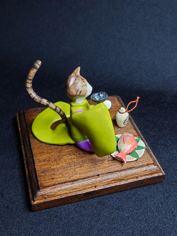 「めで鯛」 猫　置物 3枚目の画像
