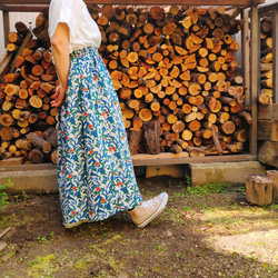【裾上げ無料】ポケットつき【春夏　お花と葉っぱ柄】ウエストゴムのコットンギャザースカート　 3枚目の画像