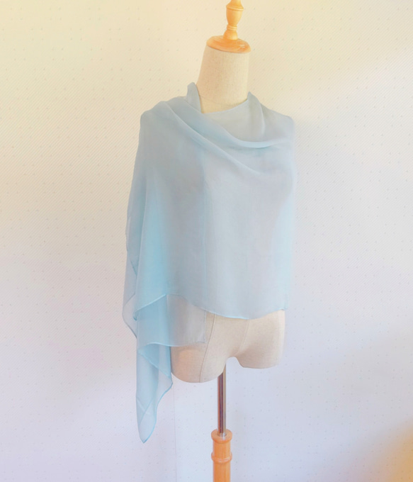 〘特集掲載〙草木染め　透きとおるブルーのストール 2枚目の画像