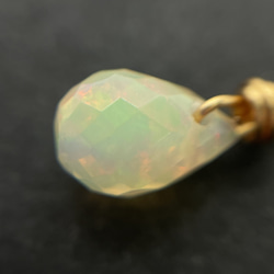 opal earrings 4枚目の画像