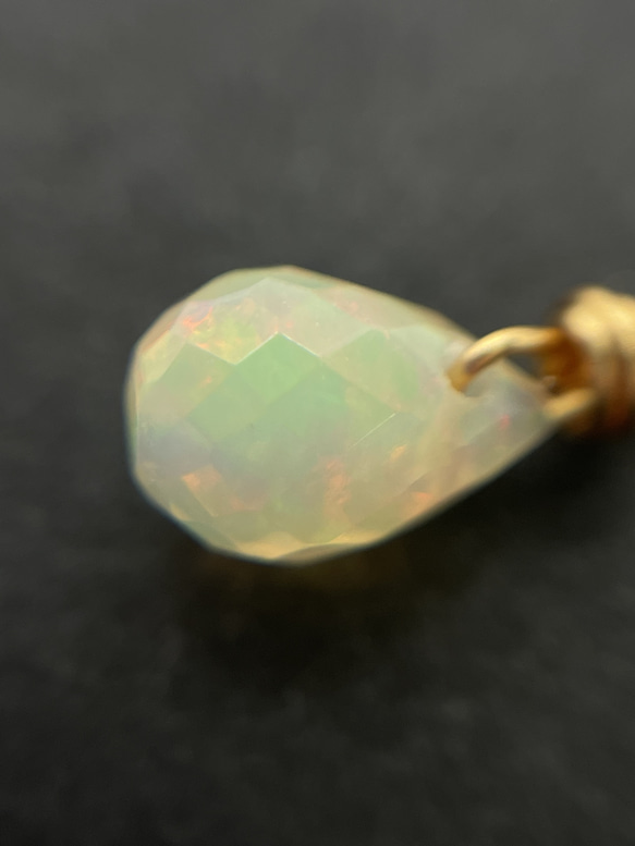 opal earrings 4枚目の画像
