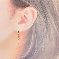 opal earrings 2枚目の画像
