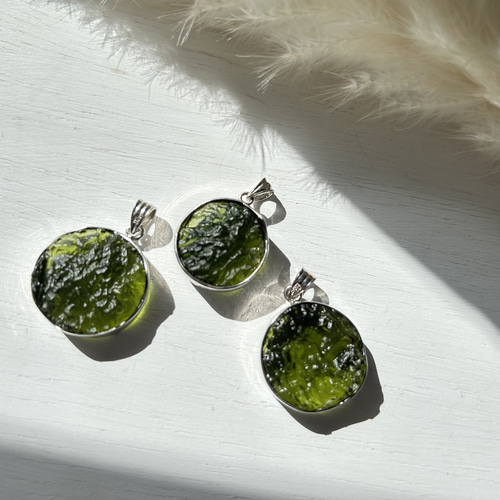 希少❣️【ソーティング付】トップクラスのグリーン❣️タンブルモルダバイトネックレス 希少❣️【ソーティング付】トップクラスのグリーン❣️タンブル