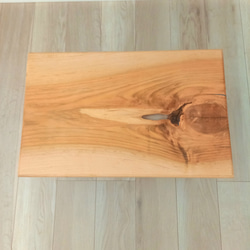 ローテーブル　サクラ　無垢材　レジン　折り畳み脚 4枚目の画像