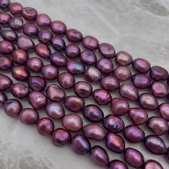 半連20cm バロック 淡水パール 変形 本真珠 8~11mm*8~9mm パープル系 ワインレッド系 3枚目の画像