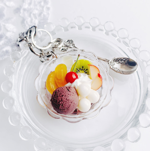 白玉クリームあんみつのバッグチャーム フェイクスイーツ スイーツデコ