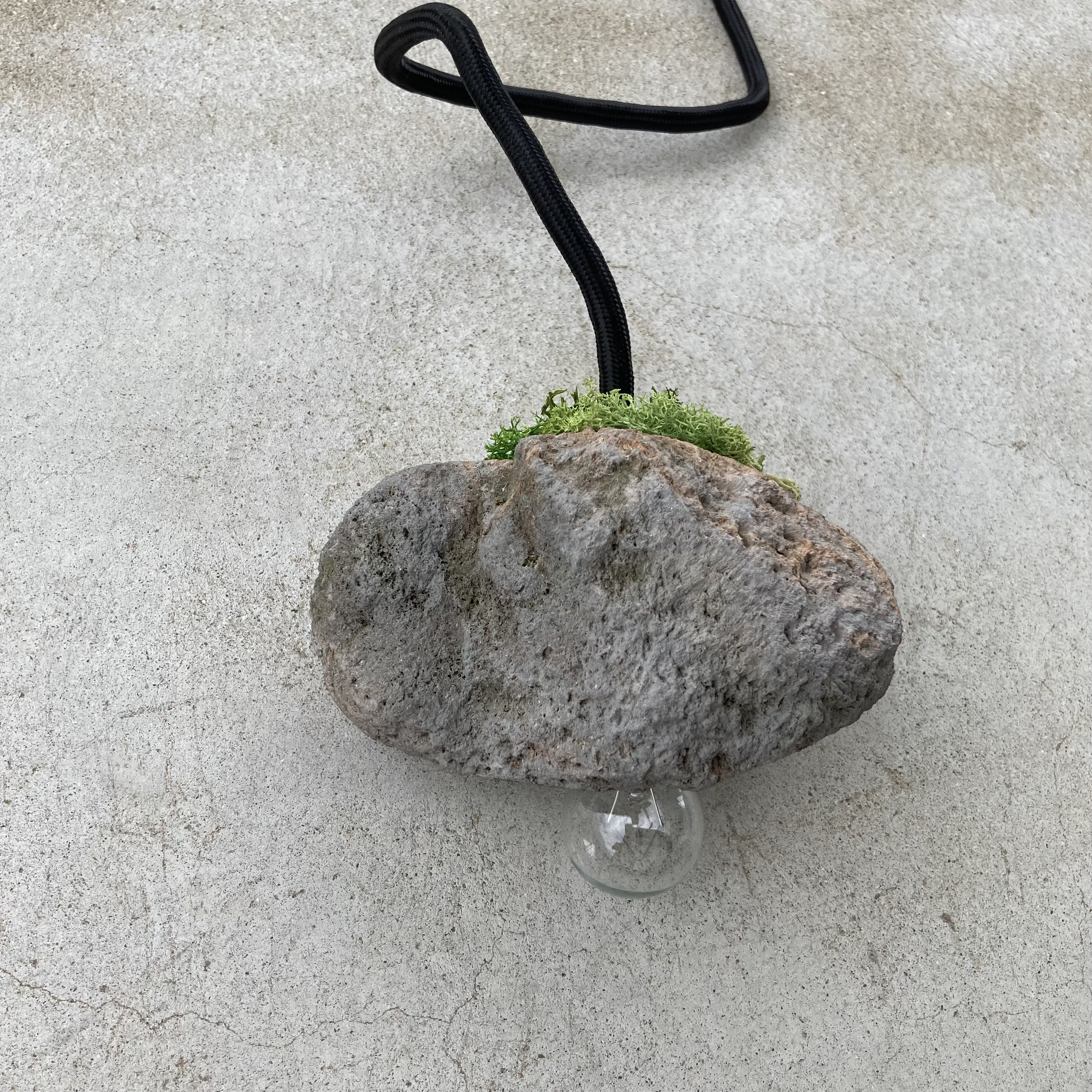 【受注販売】ストーンライト　石と苔のペンダントライト