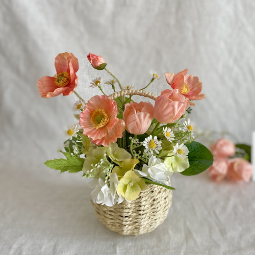 ポピーとチューリップのバスケットアレンジ＊アーティフィシャル