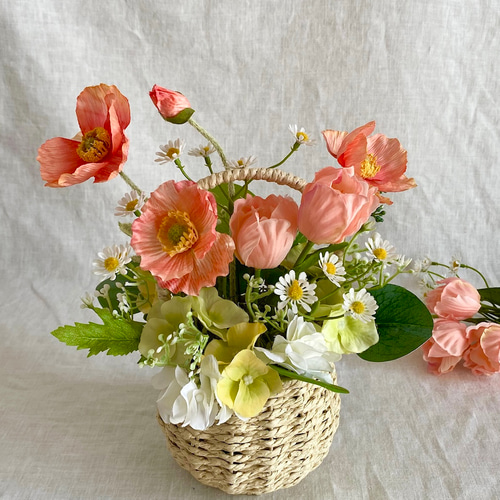 ポピーとチューリップのバスケットアレンジ＊アーティフィシャル