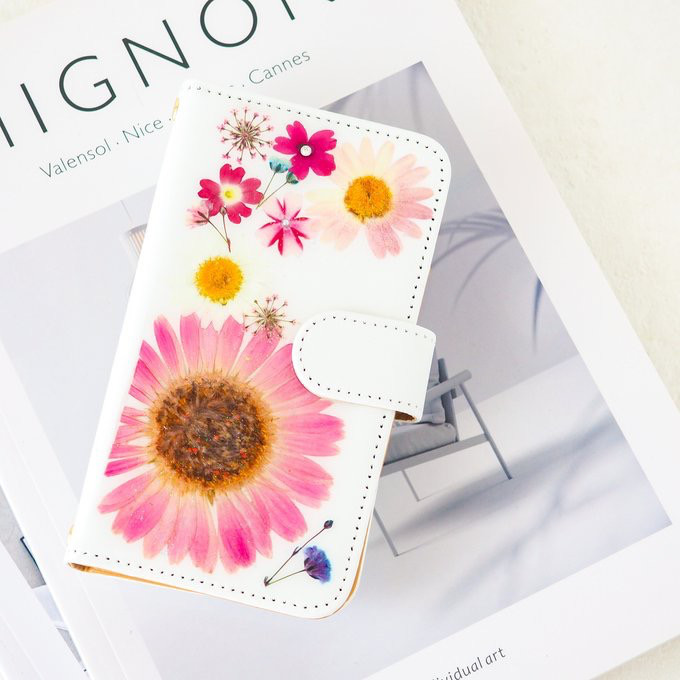 ＊ピンクのガーベラとマーガレットの押し花ケース＊224'全機種対応 本物のお花 スマホショルダー iPhone17