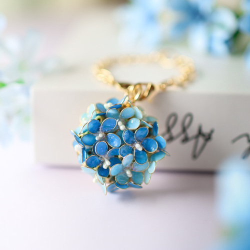 2way ネモフィラのブローチ&バッグチャーム ブローチ 発送まで19日