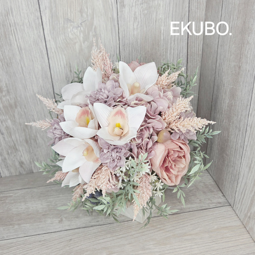 ✨【ピンクシンビジウムのエレガントクラッチブーケ】ウェディング